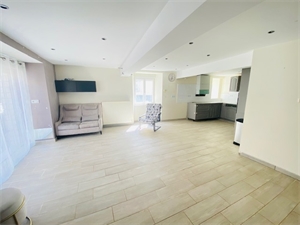maison de ville à la vente -   42360  PANISSIERES, surface 120 m2 vente maison de ville - UBI475698242